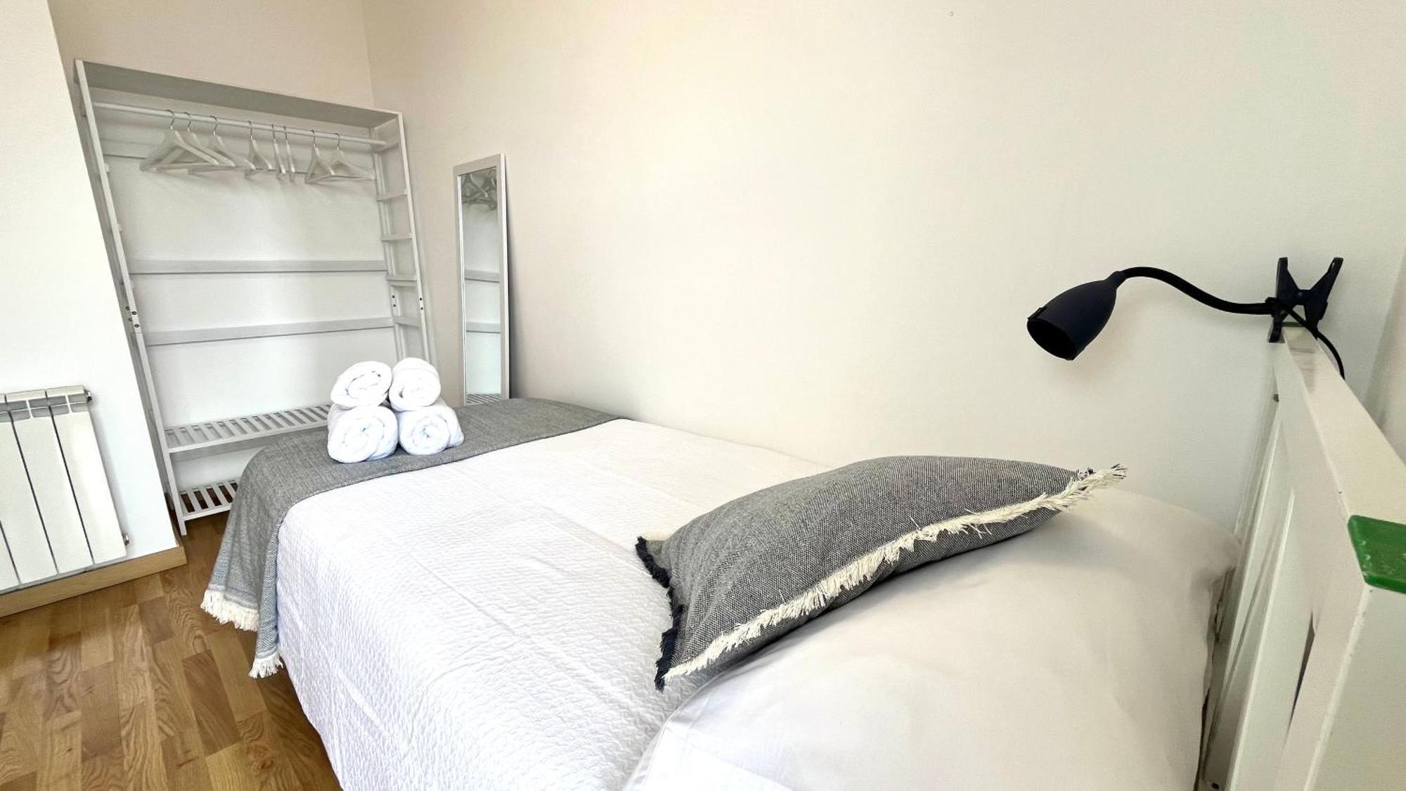 Apartamento Con Terraza By Prestigi Terrassa Eksteriør billede