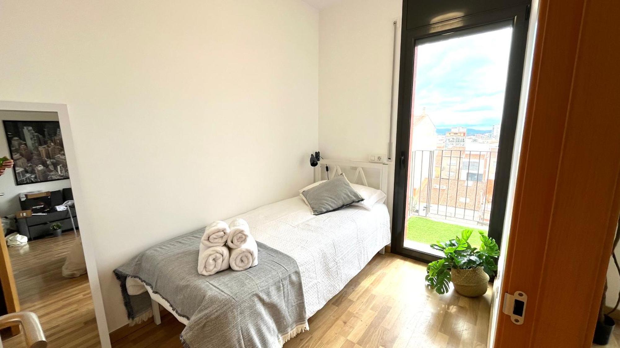 Apartamento Con Terraza By Prestigi Terrassa Eksteriør billede